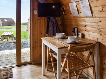 Glamping for 4 People in Cumbria, North West England, Photo 3