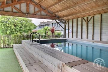 Gîte pour 4 personnes, avec piscine et jardin, animaux acceptés à Trélévern