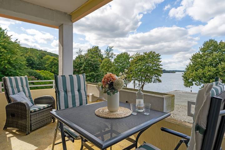 Ferienwohnung für 4 Personen, mit Balkon und Seeblick in Holsteinische Schweiz