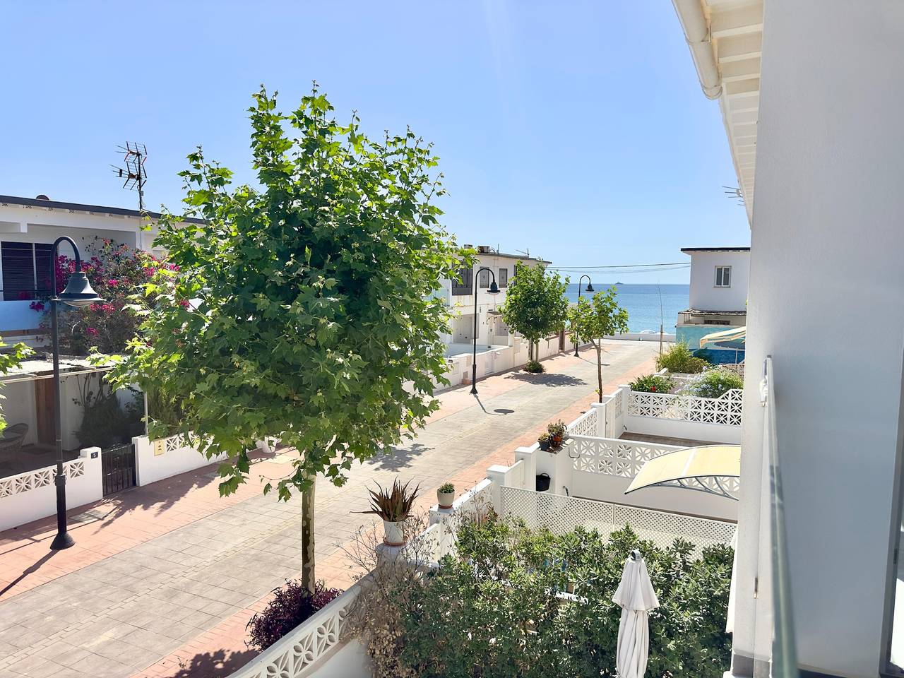 Holiday Home '211 Beach House' with Sea View, Wi-Fi and Air Conditioning in La Cala de Mijas, Mijas