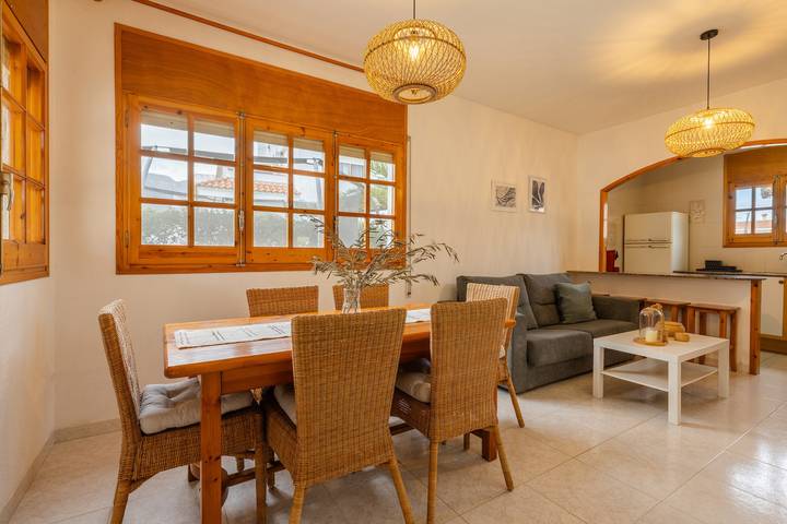 Ferienhaus 'Deltabahia' mit Gemeinschaftspool, Wlan und Klimaanlage in Alcanar, Costa Dorada