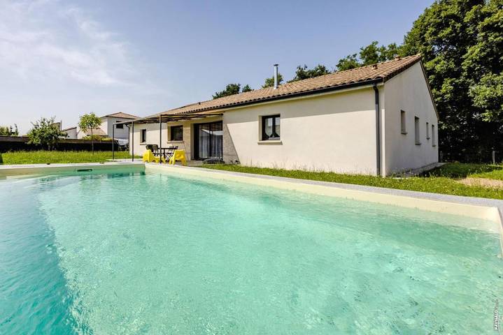 Villa pour 8 personnes, avec jardin et piscine - 1