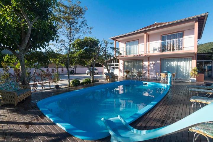 Casas de temporada para 16 pessoas, com jardim e vista e ainda piscina, adaptado a crianças - 1
