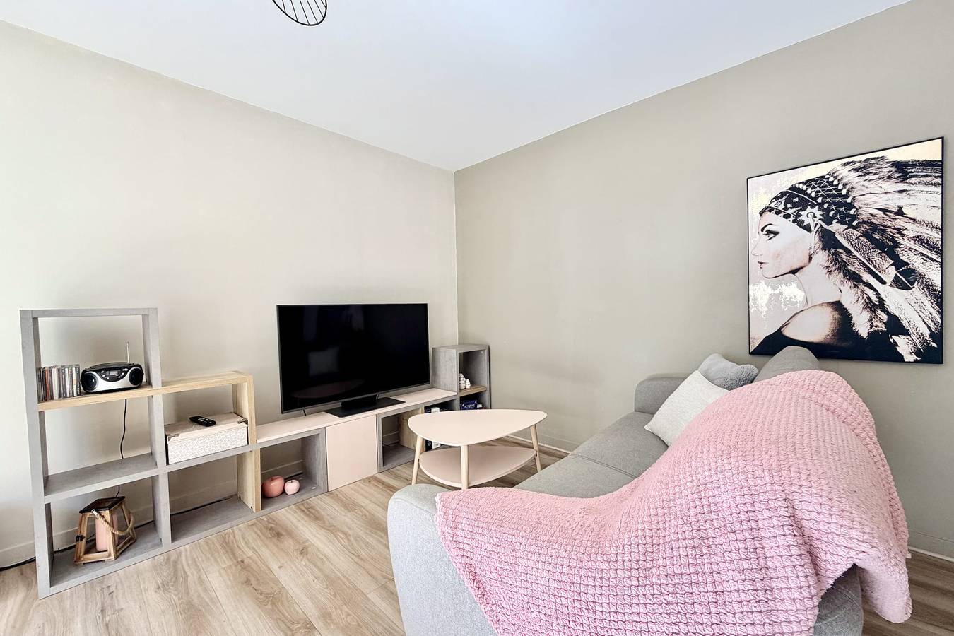 Entire apartment, T2 parking, prox thermes et centre-ville in Aix-les-Bains, Chambéry region