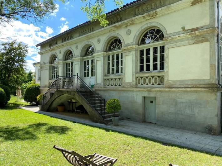 Gîte pour 3 personnes, avec Terrasse et Jardin ainsi que Piscine et Vue à Marssac-sur-Tarn