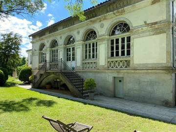 Gîte pour 3 personnes, avec jardin ainsi que vue et piscine, adapté aux familles à Marssac-sur-Tarn
