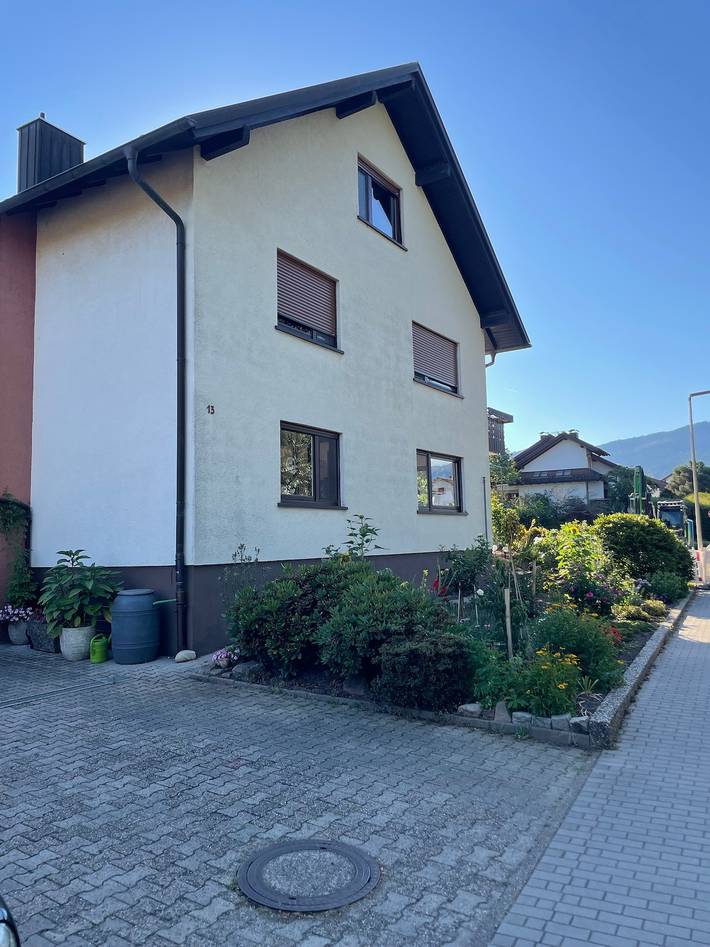 Ganze Wohnung, Ruhiges Apartment „Haus Schwarzwaldblick“ mit Bergblick zur Hornisgrinde, Balkon und Wlan am Bach in Ottersweier, Mittlerer Schwarzwald