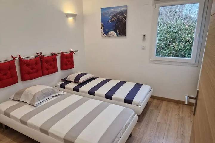 Gîte pour 6 personnes, avec piscine et balcon à Venzolasca - 2