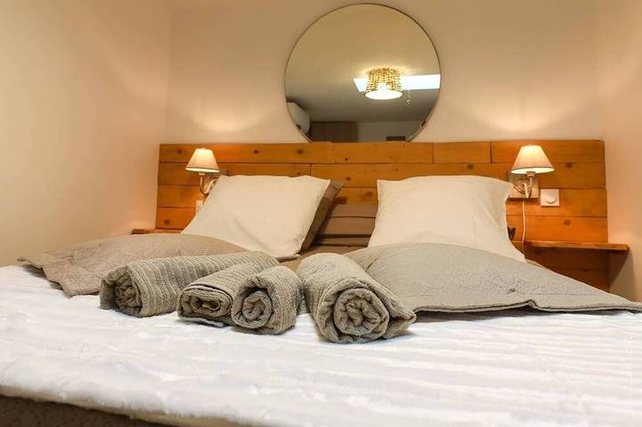 Location de vacances pour 4 personnes, avec Terrasse et Piscine à Villeneuve - 4