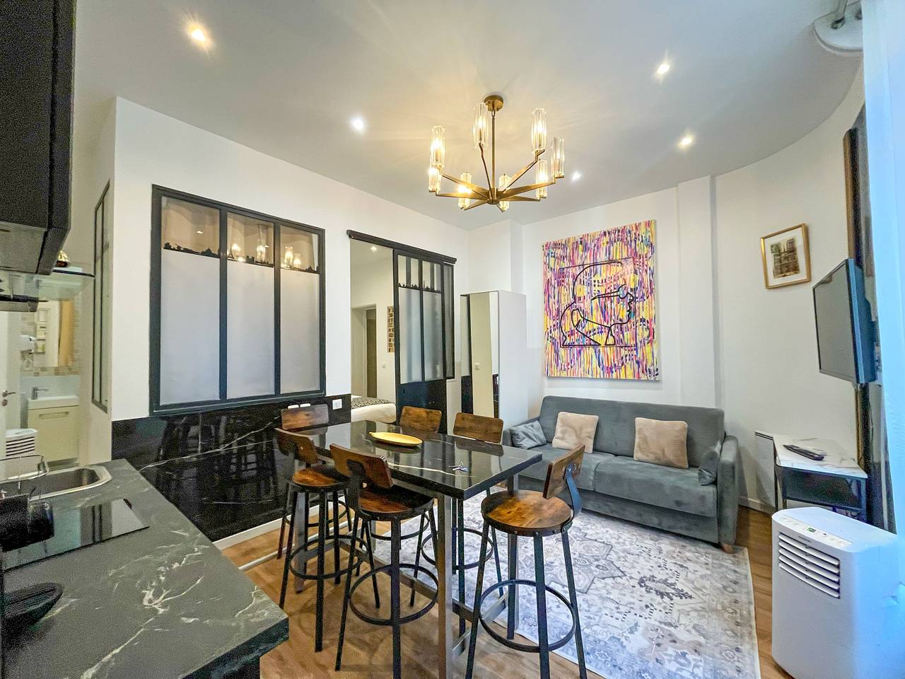 Appartement entier, Urbanflat 90 - Designer Apartment in Center of Paris in Paris, Île de France