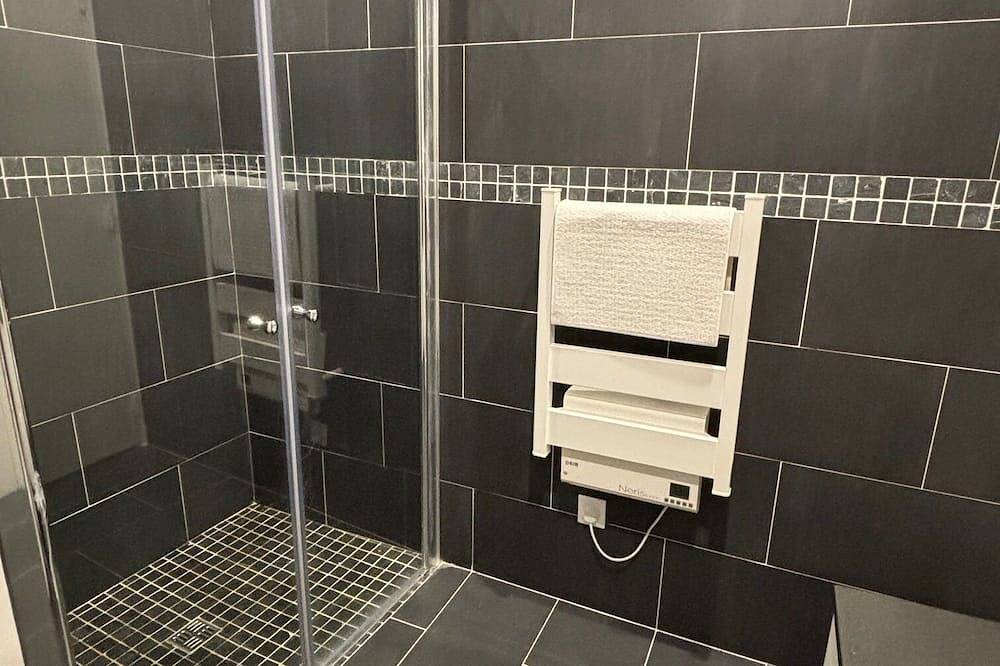 Apartamento entero, Relax 1 Bedroom Apartment Next to les Thermes - Eg01 in Enghien-les-Bains, Valle del Oise