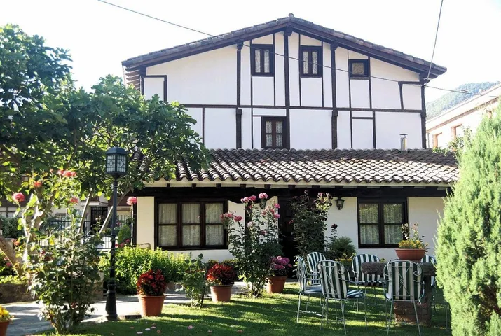 Casa rural para 10 personas, con vistas y jardín - 1
