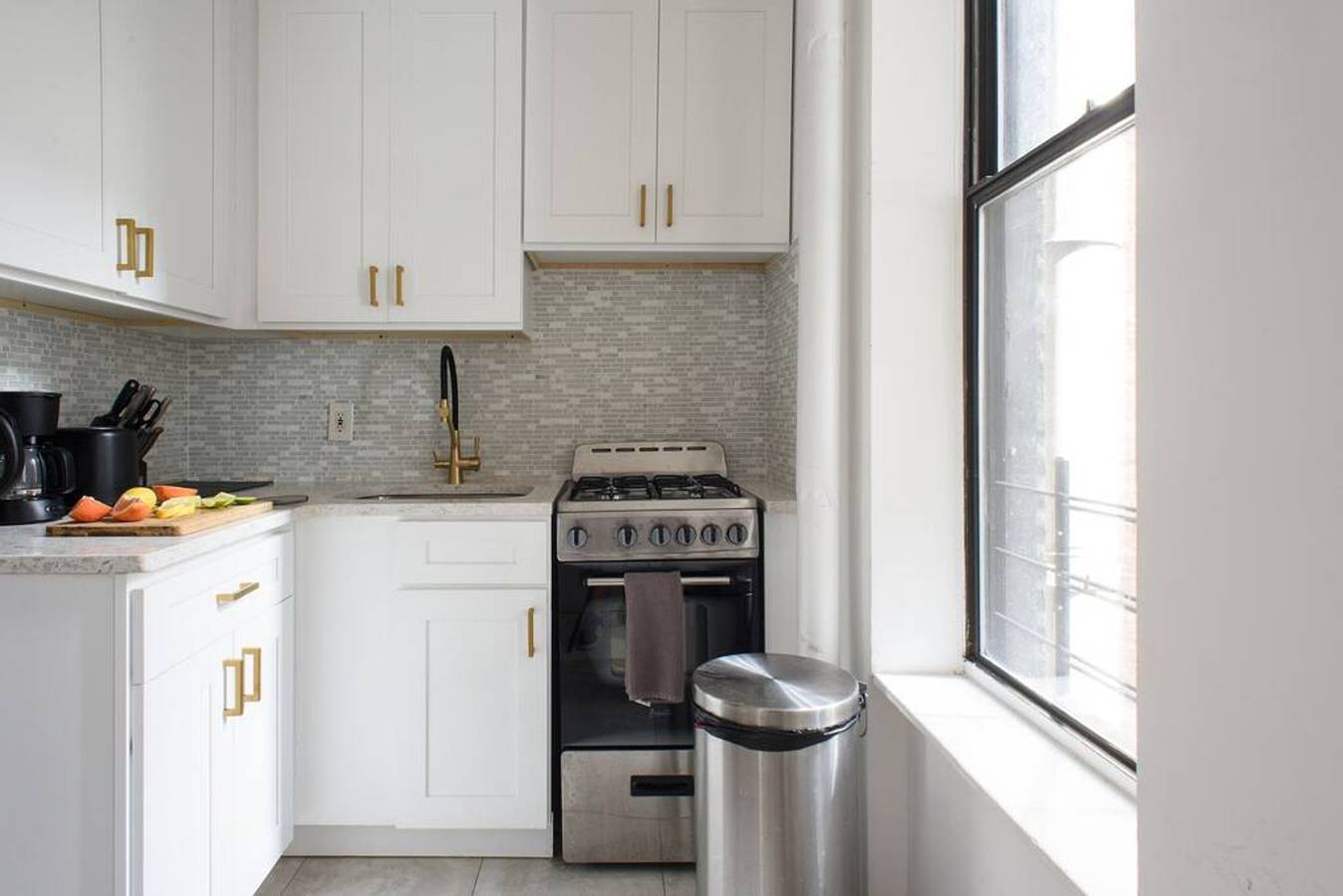 Entire apartment, 428-3R Spacious Prime Midtown 2Br Newly furnished in Manhattan, New York City