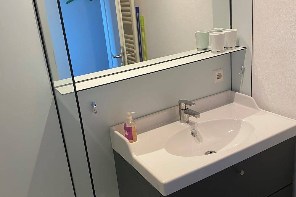 Ganze Wohnung, Ferienwohnung Gebrüder Körber Seenah 300m Wlan Balkon in Konstanz, Obersee (Bodensee)