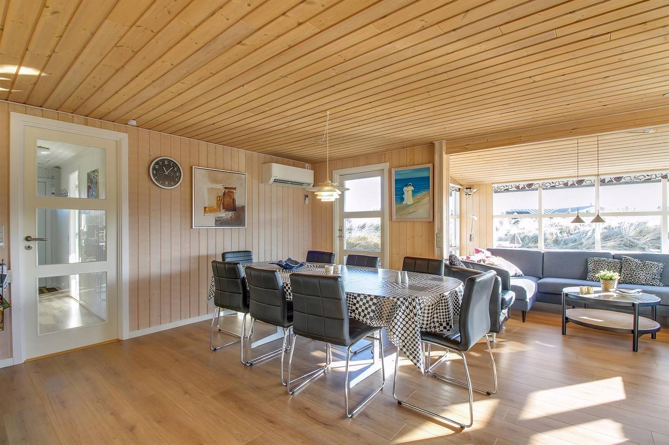 Stunning home in Vejers Strand w/ Sauna, 4 Bedrooms and Wifi in Vejers Strand, Varde Kommune