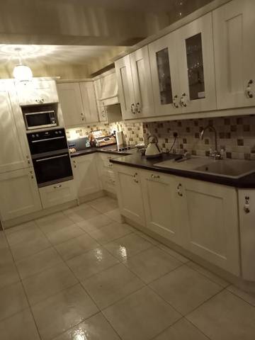 Cottage pour 2 personnes, avec terrasse ainsi que vue et jardin à Castletownbere