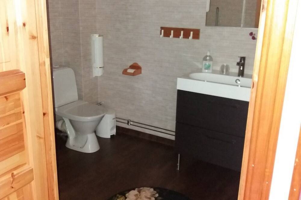 In der Mitte vom Schwedischen Glasreich und am See Skärsjön in Emmaboda, Nybro und Umgebung