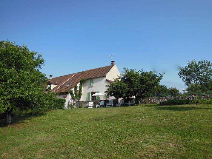 Gîte pour 2 personnes, avec sauna et jacuzzi ainsi que jardin et terrasse dans Saône-et-Loire