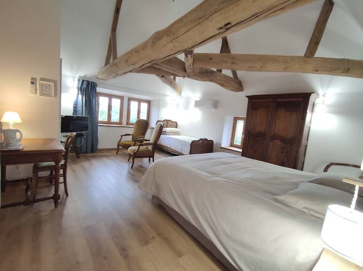 Chambre d’hôte pour 3 personnes, avec jardin et piscine dans Saône-et-Loire - 2