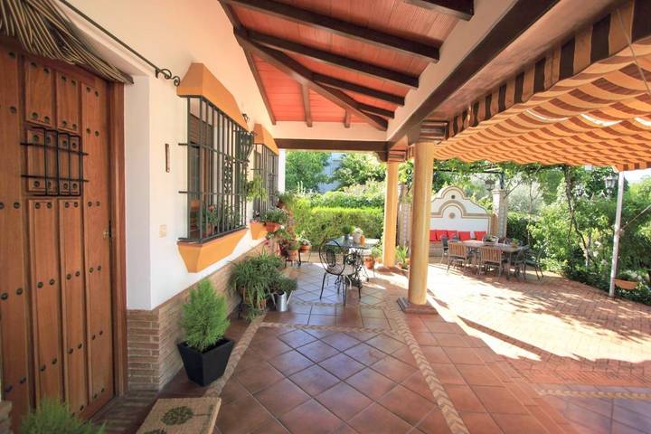 Casa rural para 10 personas, con vistas además de jardín y piscina en Priego de Córdoba - 4