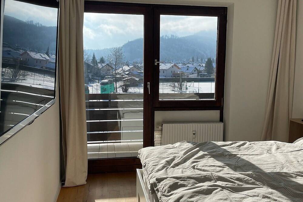 Ganze Wohnung, Gemütliche Ferienwohnung Zugspitzblick in Oberau in Oberau, Bayerische Alpen