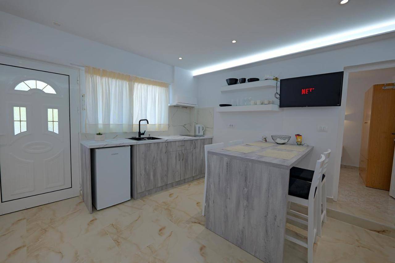 Livia's Guesthouse in Ksamil, Vlorë