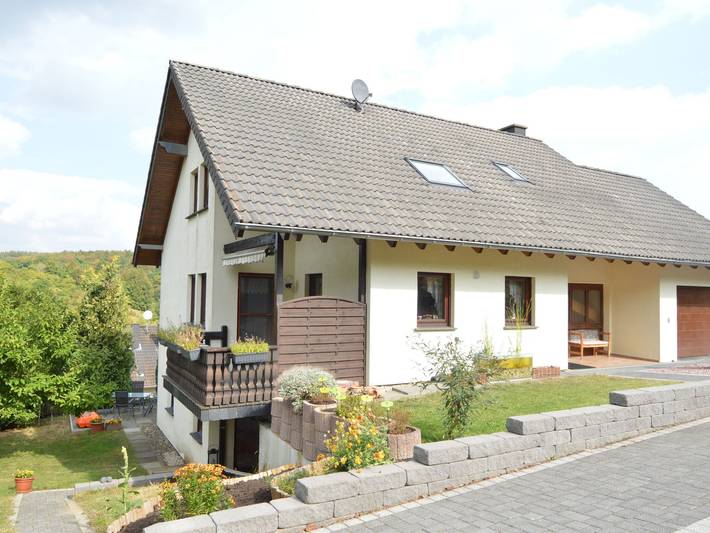 Vakantiehuis voor 2 personen, met terras, kindvriendelijk in de Eifel