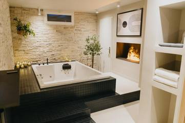 Gîte pour 2 personnes, avec sauna et jacuzzi à Metz