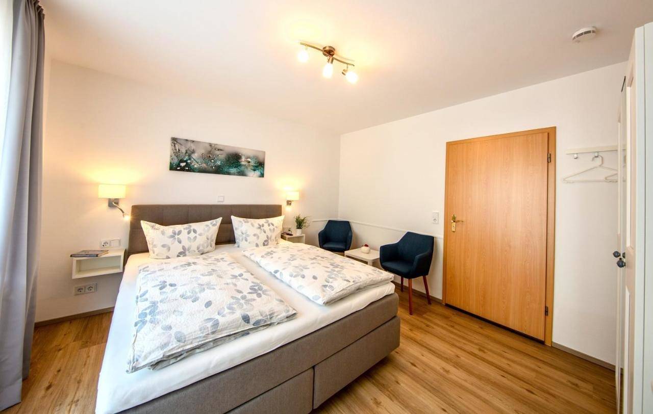 Ferienweingut Klaus Thiesen Gästezimmer und Apartments in Ellenz-Poltersdorf, Cochem-Zell