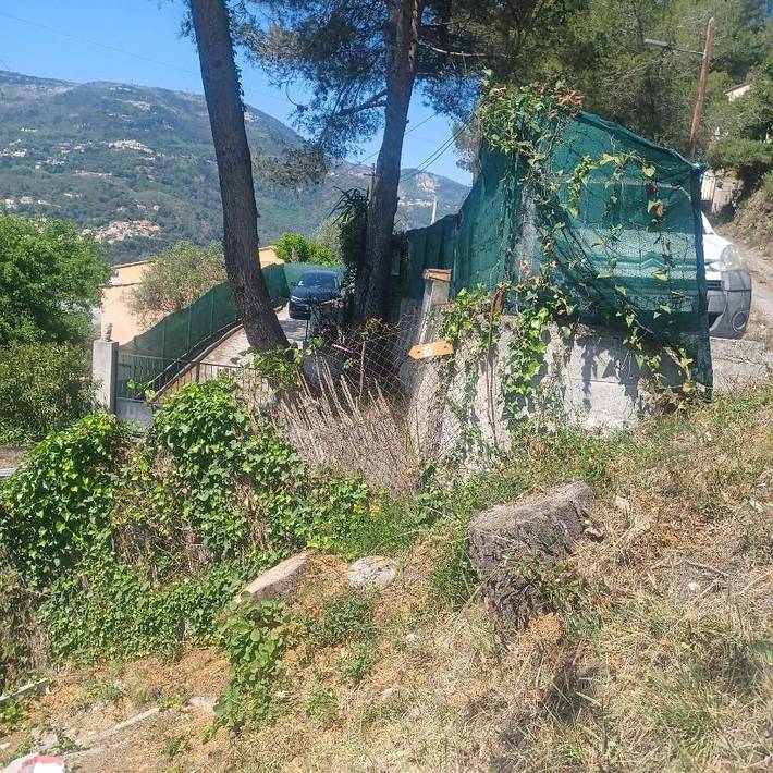 Gîte pour 2 personnes, avec jardin et terrasse, animaux acceptés à Castagniers - 3