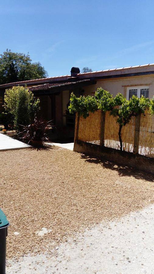 Location de vacances pour 2 personnes, avec vue et jardin, animaux acceptés à Talais - 2