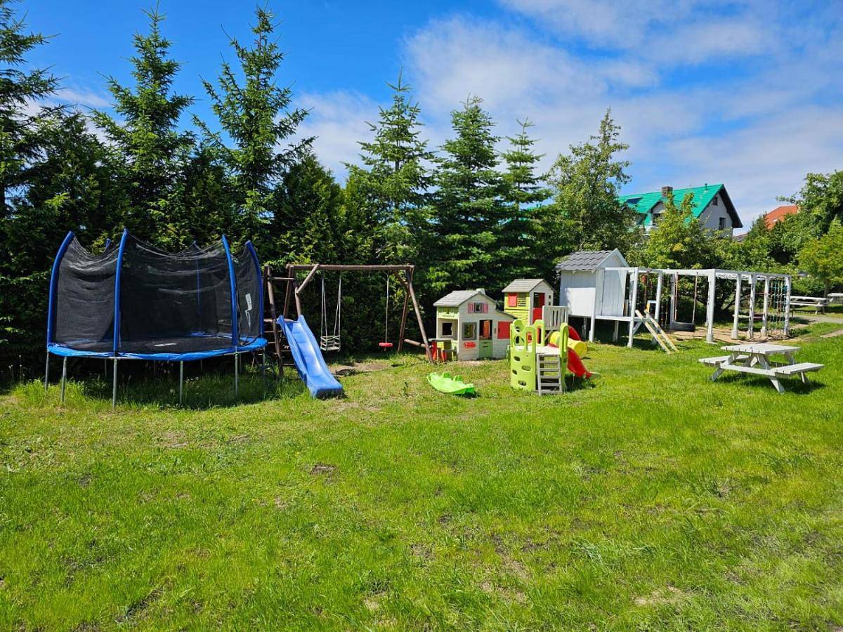 Willa Wega - pokoje gościnne, domki, plac zabaw, basen, parking, grill in Ustronie Morskie, Baltic Sea Pomerania