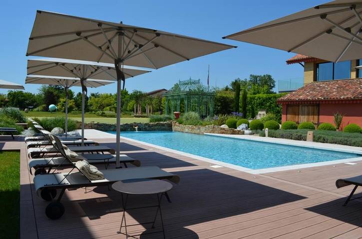 Hôtel pour 2 personnes, avec jardin et sauna ainsi que piscine et vue, animaux acceptés à Vonnas - 3