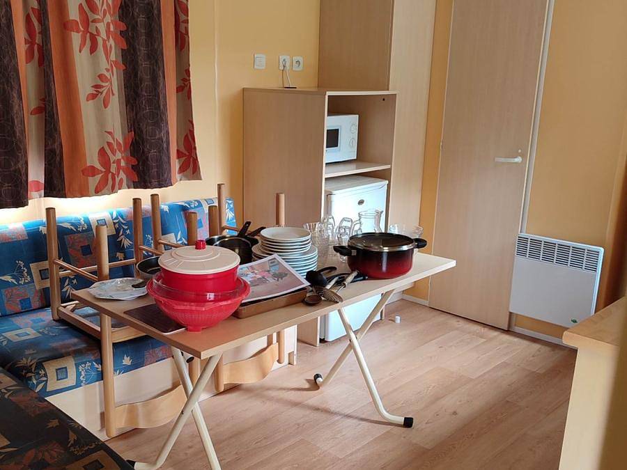 Camping La Vallée - Mobilheim 4 personen - Eglantine in Perpezat, Regionaler Naturpark Volcans d'Auvergne