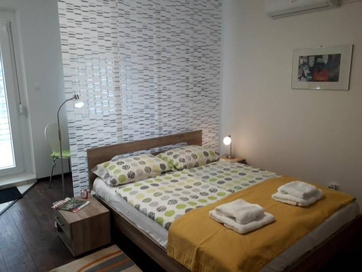 Ferienwohnung für 4 Personen, mit Balkon und Terrasse sowie Garten und Ausblick in Balatonakali