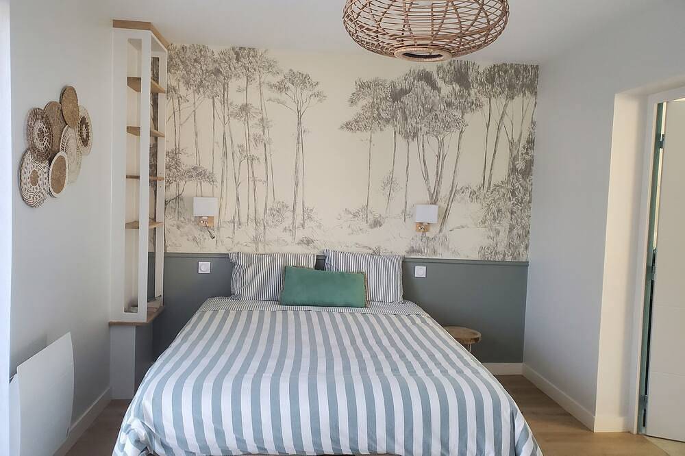 St-Malo: Family home with swimming pool, 800 m walk from the beach. in Saint-Malo, Saint-Malo und Umgebung