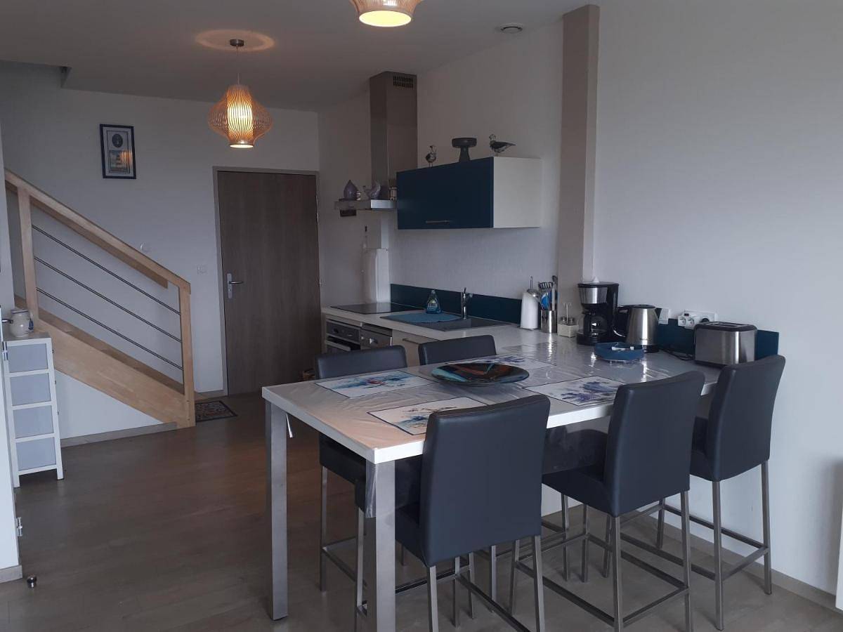 Appartement entier, One-Bedroom Apartment in Plomodiern, Région de Châteaulin