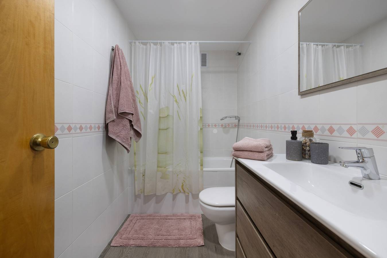 Apartamento inteiro, Casa de Férias 'Salou Blueme' com Vista para a Montanha, Wi-Fi e Ar Condicionado in Cala dels Capellans (Salou), Salou