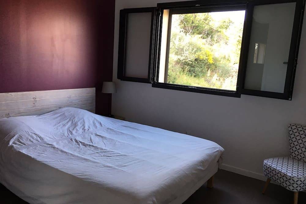 Villa con impresionantes vistas al mar, a 5-10 minutos a pie de la playa, para 12 personas in Porto Pollo (Córcega), Serra-di-Ferro
