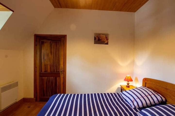 Gîte pour 4 personnes, avec piscine et terrasse, animaux acceptés à Borrèze - 4