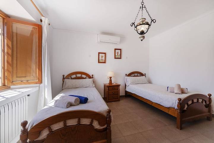 Finca für 10 Personen mit Grill, Pool, Wlan und 5 Minuten von Cala D'or in s'Horta, Felanitx