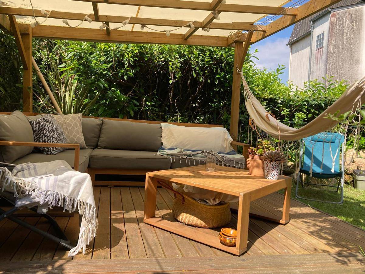 Double Room with Shared Bathroom in Plougoumelen, Côte des Mégalithes