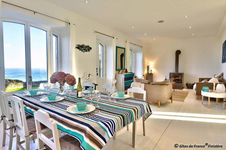 Gîte pour 10 personnes, avec jardin à Plougasnou