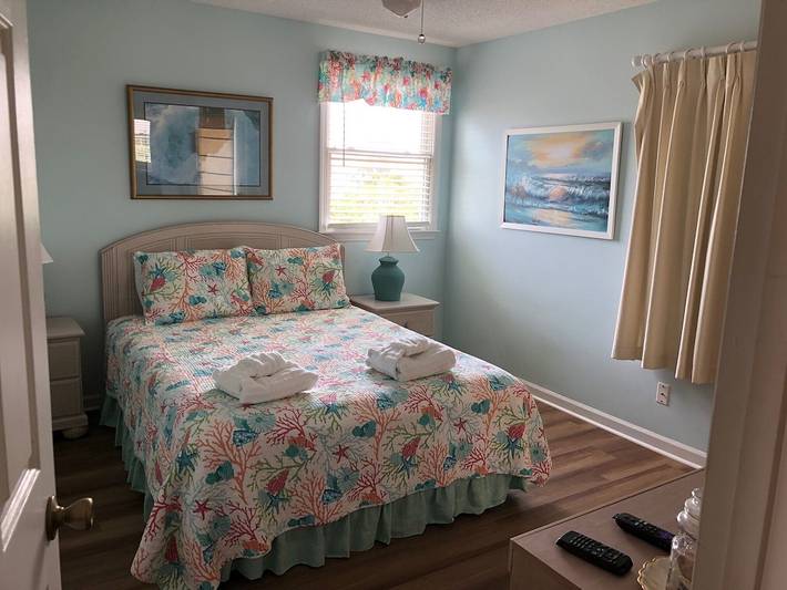 Vacation rental for 14 people, with balcony in Emerald Isle