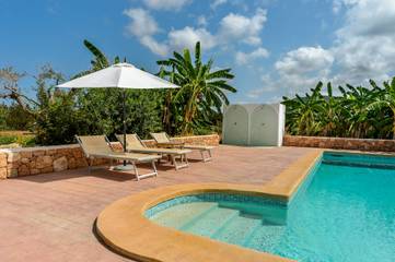 Villa in Santa Eulària des Riu, Ibiza Osten für 6 