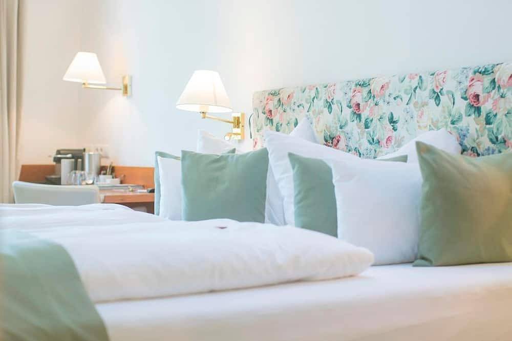 Doppelzimmer Classic, non refundable rate - Altstadthotel Wolf in Salzburg, DMO Demo Region_1