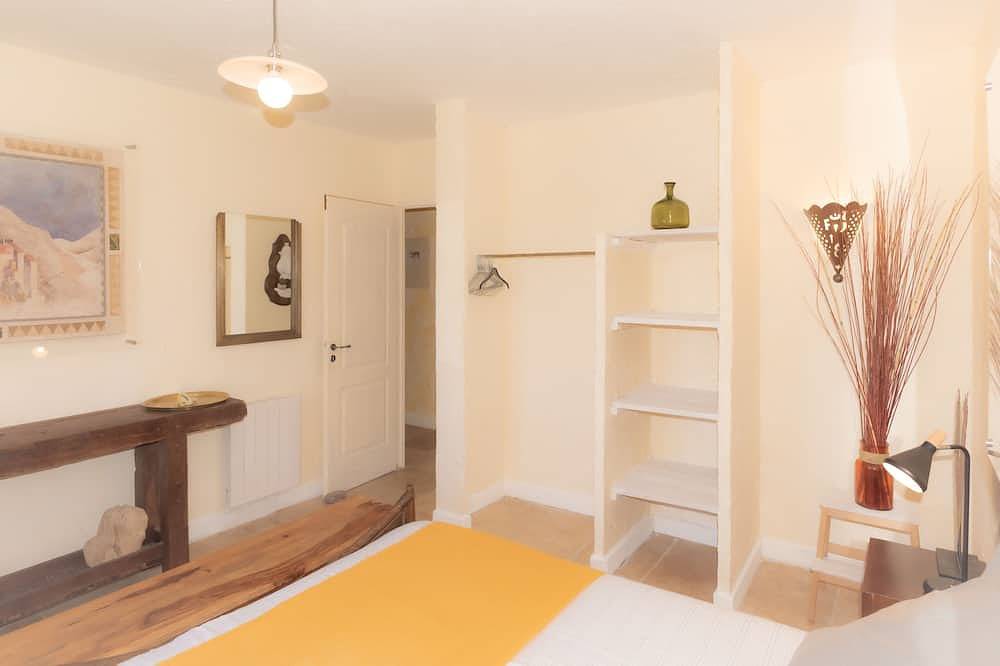 \"cap Esparron\" Belle Villa 4 Étoiles Splendide vue lac et Piscine in Esparron-de-Verdon, Parc naturel régional du Verdon