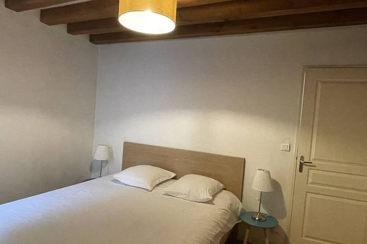 Apartamento entero, Le Saint-Nicolas-Apartamento-Firma-Baño en la habitacion-Vista a la Ciudad in Auxerre, Auxerre region