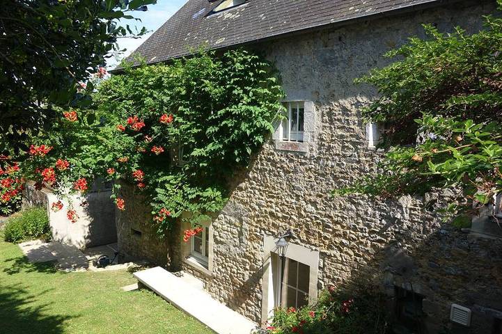 Location de vacances pour 7 personnes, avec Terrasse et Jardin à Bayeux