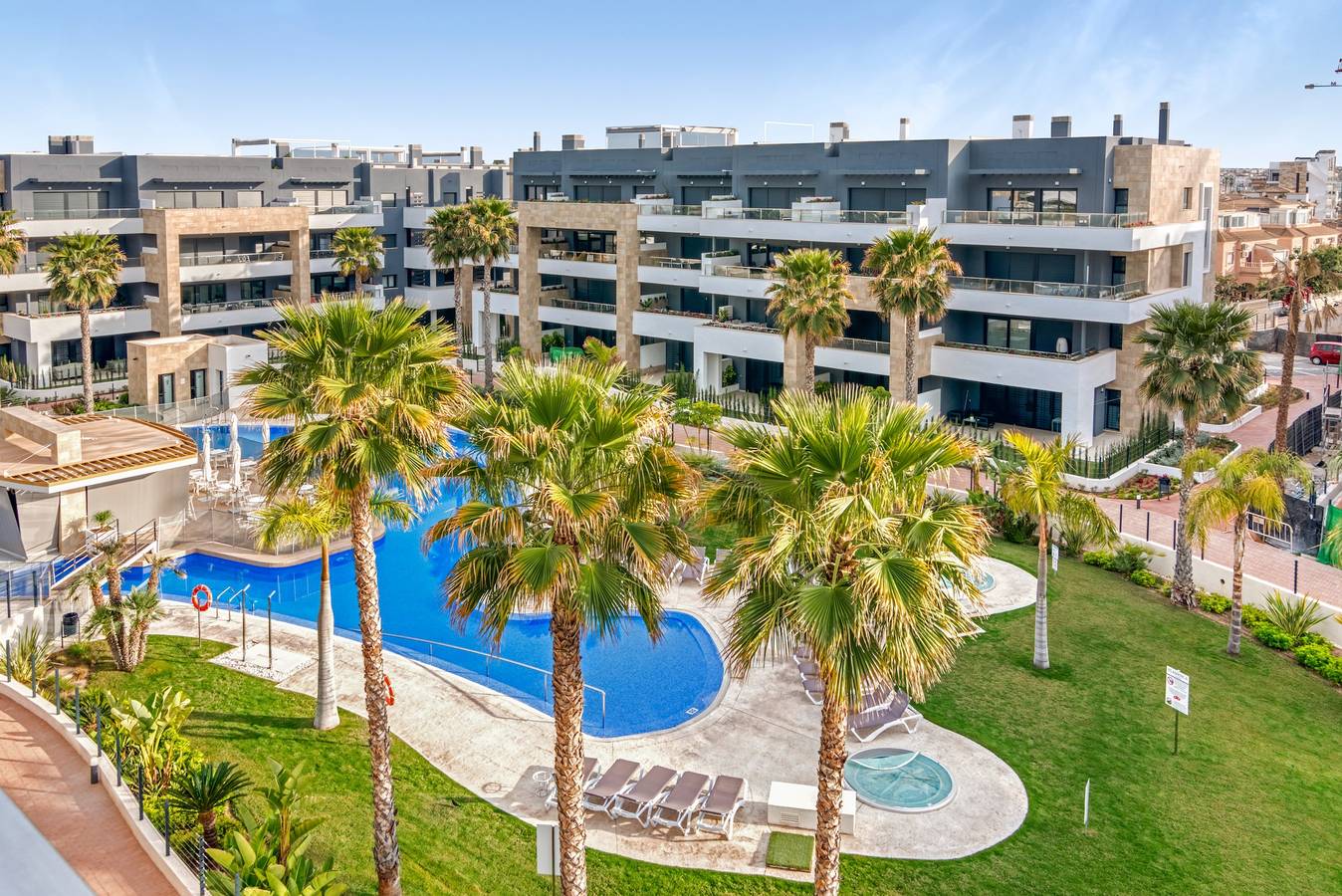Hel leilighet, Ferieleilighet for 4 personer med sauna in Playa Flamenca, Orihuela